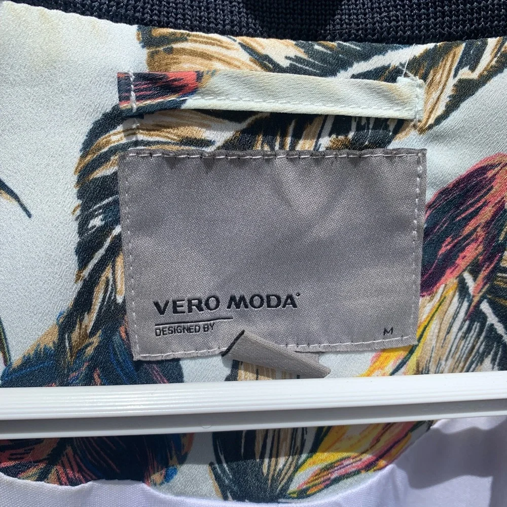 Vero moda jacket - Picture 3 of 3
